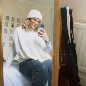 Meet your Posher, Avery